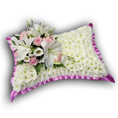 Traditional Pillow, pink